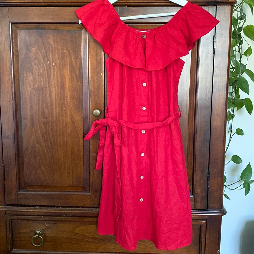 Potter’s Pot LA boutique Linen blend on/off shoulder faux button front tie belt
